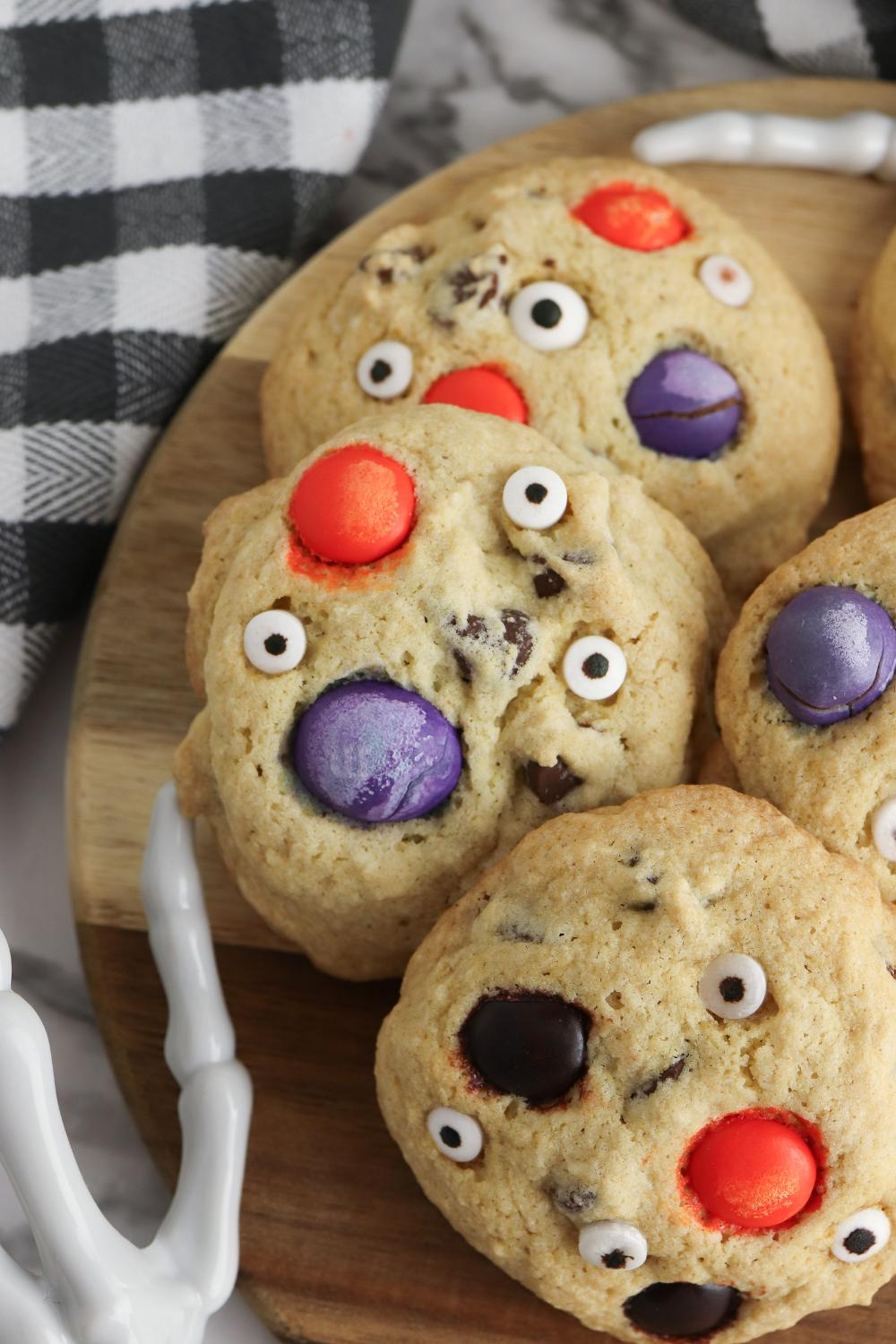 Halloween Cookies with candy eyeballs from the top down.